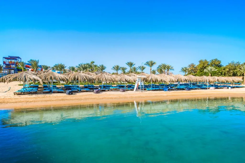 Beach at Sunrise Aqua Joy Resort in Hurghada